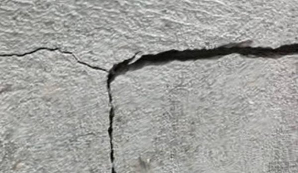 顺阳网 私挖地下室致32户房屋开裂 这些“野蛮装修”或受刑事处罚